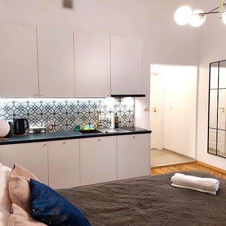 Unique Style Apartments Old Town - 25 Min From The Airport - By Homelike Krakow Cracóvia Exterior foto
