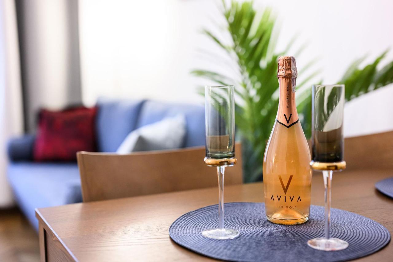 Unique Style Apartments Old Town - 25 Min From The Airport - By Homelike Krakow Cracóvia Exterior foto