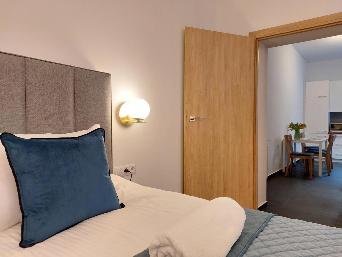 Unique Style Apartments Old Town - 25 Min From The Airport - By Homelike Krakow Cracóvia Exterior foto